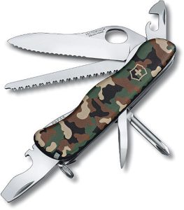 VN08463MW94 Victorinox One Hand Trekker Camo Multi-Tool