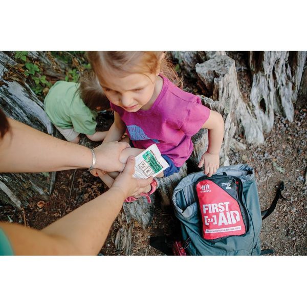 AD0220_add_05.jpg Adventure Medical First Aid Kit 2.0 - Comprehensive