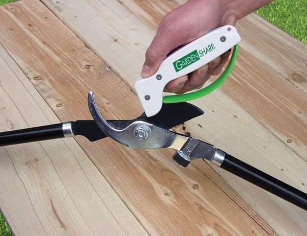 AccuSharp Garden Sharp - Power Tool Sharpener