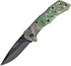 BC61120.jpg Bear Edge Lockback Realtree A/O Camo Folding Knife