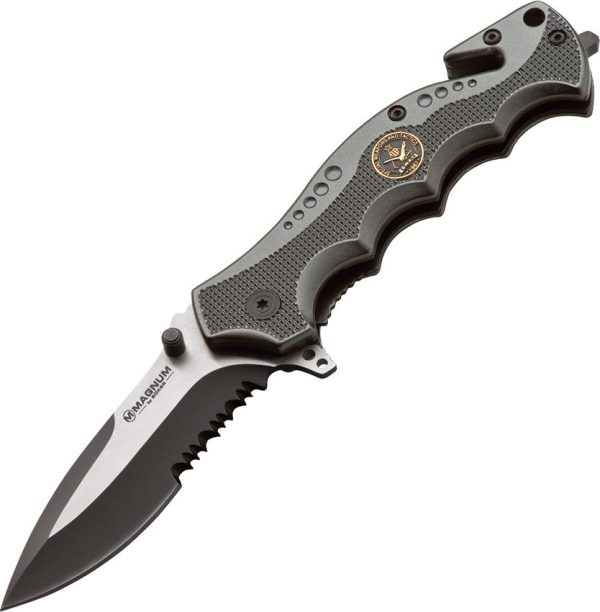 Boker Magnum Hero Linerlock - Serrated Blade