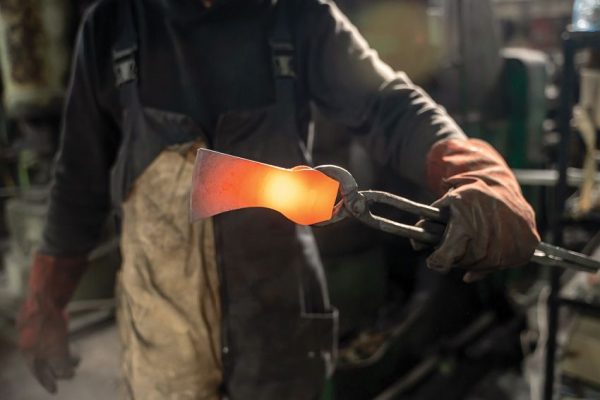 BEAVERCRAFT Bushcraft Carving Hatchet Forged Carbon Steel