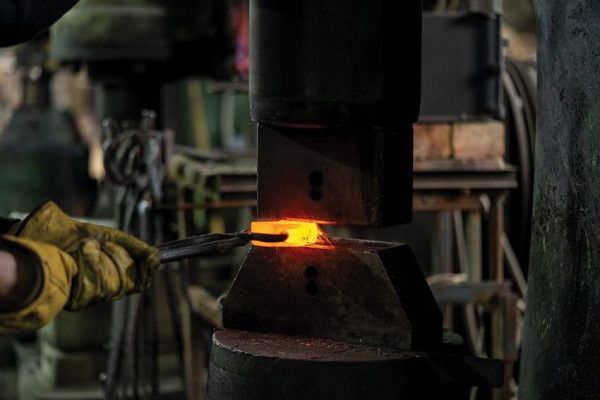 BEAVERCRAFT Bushcraft Carving Hatchet Forged Carbon Steel