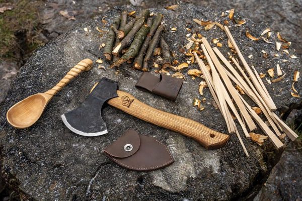 BEAVERCRAFT Bushcraft Splitting Hatchet Forged Carbon Steel