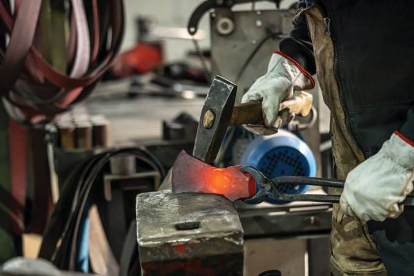 BEAVERCRAFT Bushcraft Splitting Hatchet Forged Carbon Steel