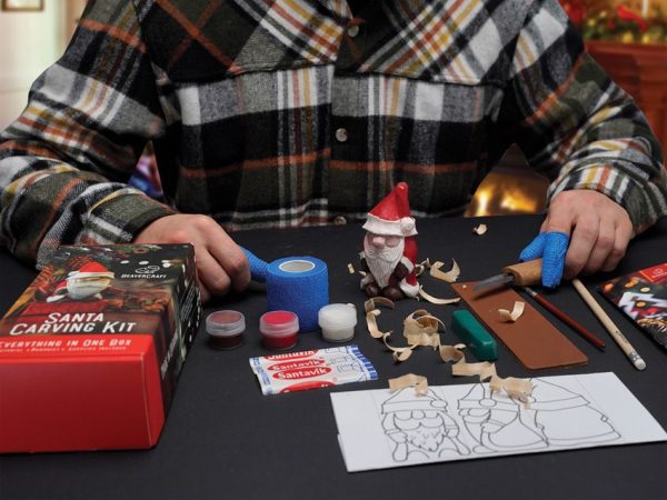 BeaverCraft Santa Carving Kit - Paints and Pattern