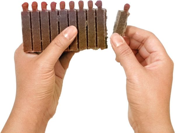 CGN0150_add_04.jpg Coghlan's Fire Lighters - 20 Pack Wooden Sticks