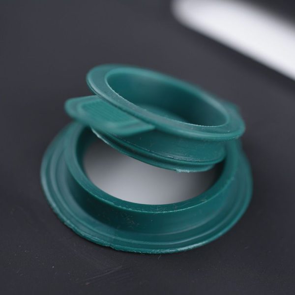 CGN2420_add_03.jpg Coghlan's Solar Heated Camp Shower 4.2 Gallon