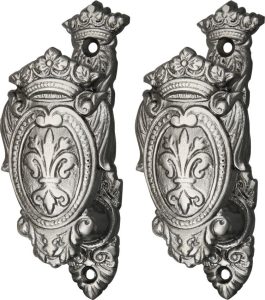 CN203306.jpg Pakistan Fleur de Lis Shield Wall Mount - Set of 2