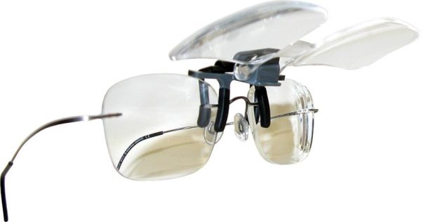 COCF10_add_01.jpg Carson Optics Clip & Flip 1.5x Magnifier - Hands Free