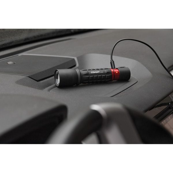 Coast XP11R Flashlight - 2100 Lumens Rechargeable