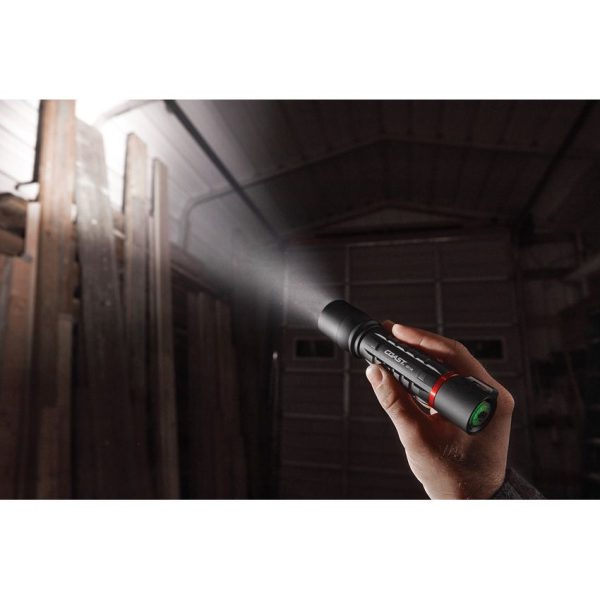 Coast XP11R Flashlight - 2100 Lumens Rechargeable
