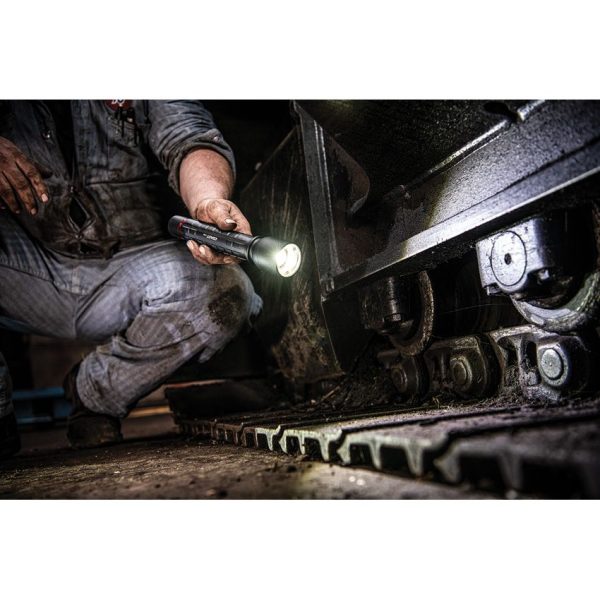 CTT30332_add_02.jpg Coast XP18R Rechargeable Flashlight 3650 Lumens Tactical