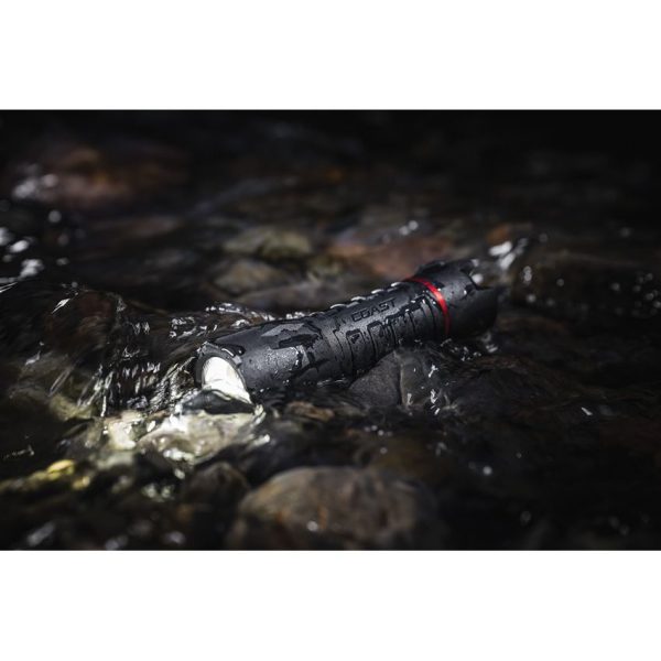 Coast PS500R USB-C Flashlight - 740 Lumens
