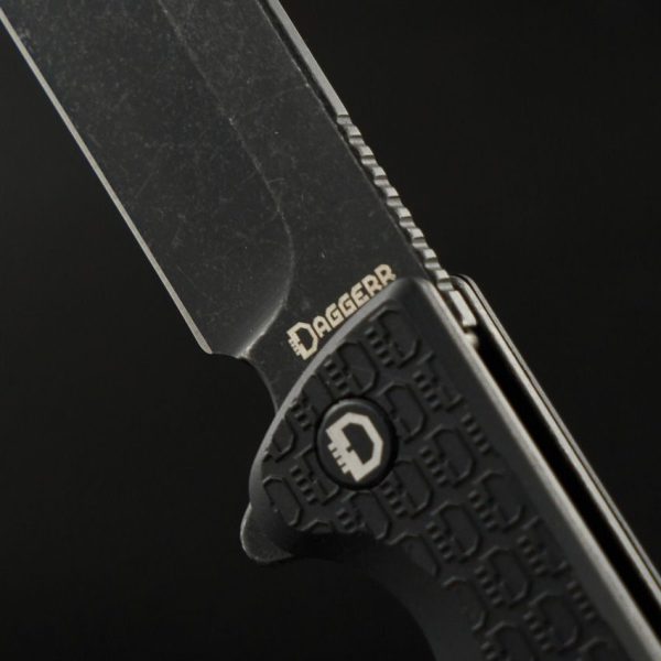 Daggerr Toothpick Linerlock Black Clip Point