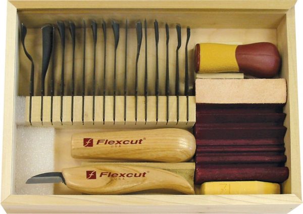 FLEXSK108.jpg Flexcut Deluxe Starter Carving Set 16 High Carbon Steel Knives