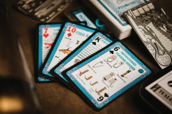 GRIFSHDEC_add_02.jpg Grim Workshop Survival Fishing Playing Cards Deck