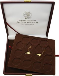 H1904.jpg Miscellaneous Coin Display Box - Brown Leather 28-Slot