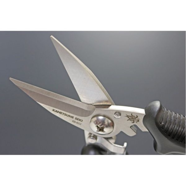 KB652_add_03.jpg Kanetsune Camp Scissors - Spring Action Cutting Tool