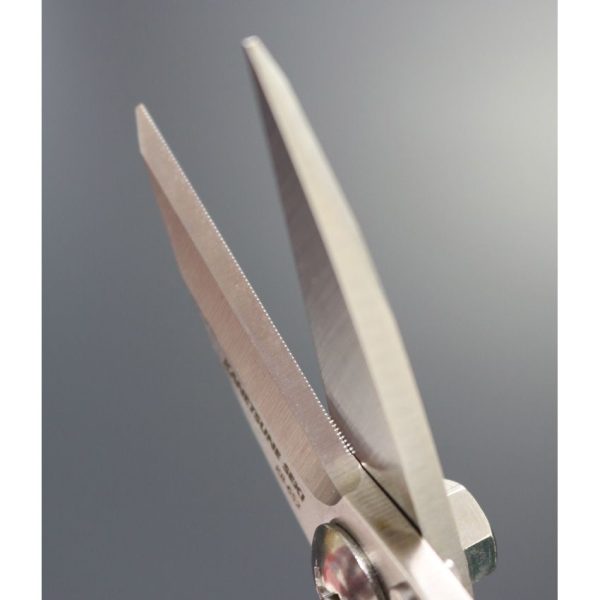 KB652_add_08.jpg Kanetsune Camp Scissors - Spring Action Cutting Tool