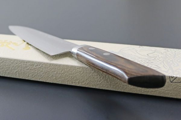 Kanetsune Sairyu Kengata 180mm - Damascus Chef's