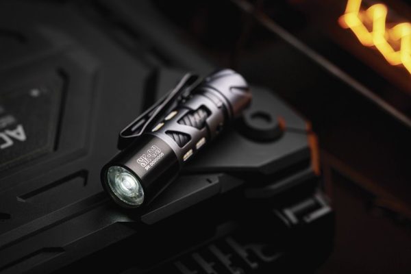 Loop Gear SK03 Aluminum Flashlight EDC Tactical USB-C Rechargeable