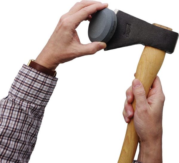 Lansky Puck Sharpener - 3 inch Dual Grit