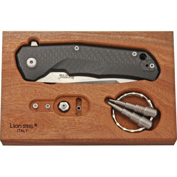 LionSTEEL TRE Titanium Framelock Folding Knife M390 Carbon Fiber