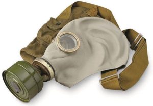 M4673.jpg Russian Gas Mask Military Issue - Plexiglass Eyepieces