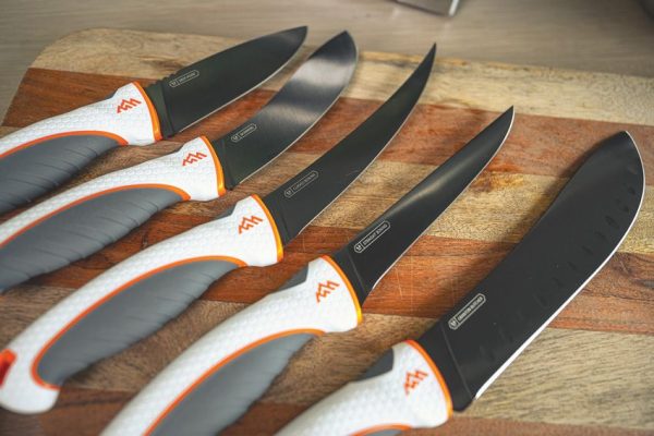 OEEM1_add_05.jpg Outdoor Edge Ergo Max 6pc Processing Set Fixed Blade Knife