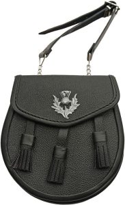 PA203511.jpg China Made Thistle Sporran Black Leather Silver Emblem