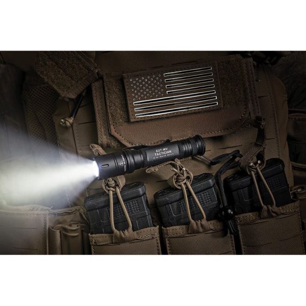 SFRE2TMV_add_04.jpg SureFire Tactician Flashlight - 800 Lumens MaxVision