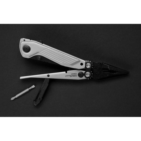 SOG Flash MT Multi Tool Silver Aluminum Folding Knife Pliers