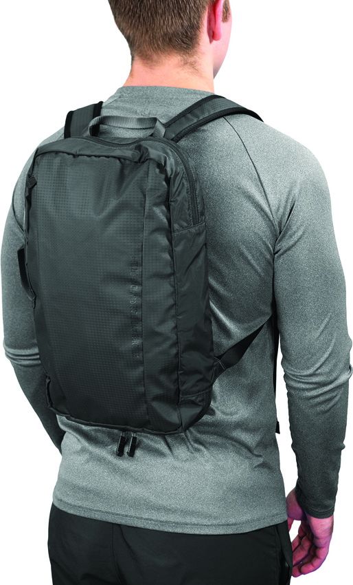 SOG Surrept/12 Reversible Carry System Black