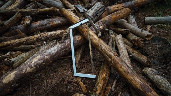 SPCPS70730_add_06.jpg Spring Creek Tuff Camp Saw 30 Inch Folding Saw