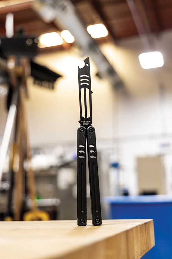 Mako V5 Trainer Inked Black