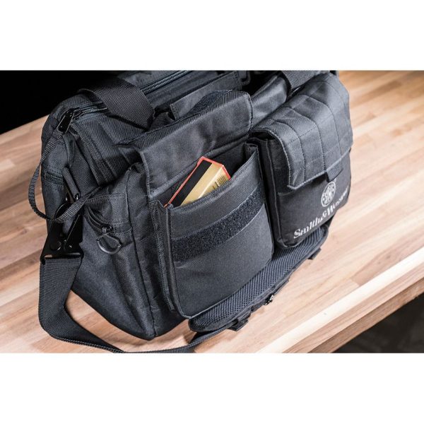 Smith & Wesson Recruit Tactical Range Bag Black 22" Dual Zip