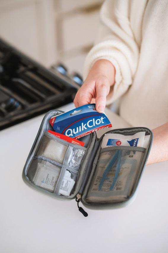 AD01501000_add_02 Adventure Medical Accident Pack with QuikClot