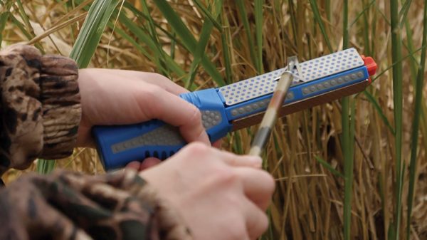 DMT TriStone Rotator Manual Sharpener w/ Three Diamond Stones