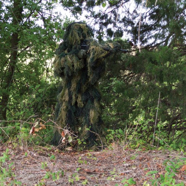Red Rock Outdoor Gear 5-Piece Ghillie Suit Woodland Camo Large/XL