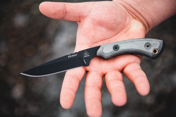TOPS Skinat Fixed Blade Knife 3.5" 1095 Steel Black w/ Sheath