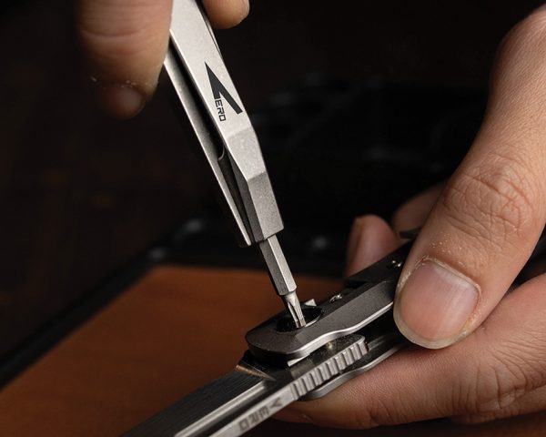 Vero Engineering Fulcrum Full Pocket Tool, 5.25" Titanium w/ Pry Bar & WIHA Bits
